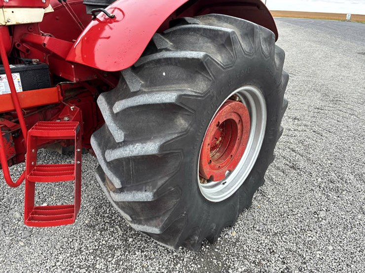 #122323-•-1965-ih-806-wheatland-#4518s-y-image-44