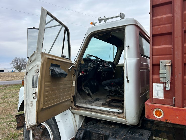 international-fleetstar-image-39