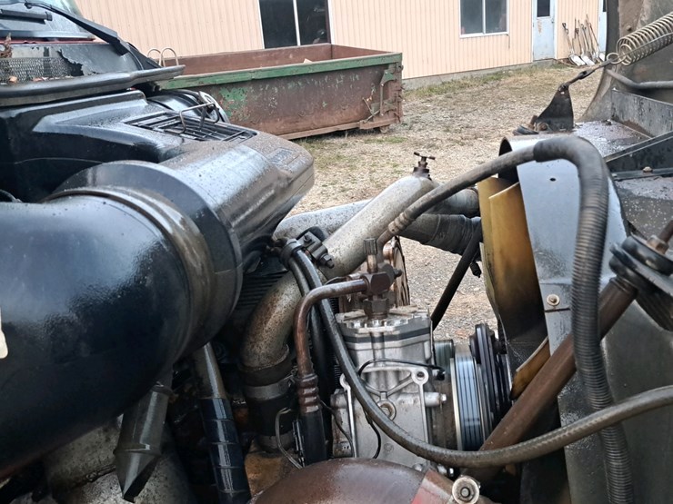 international-2001-image-26