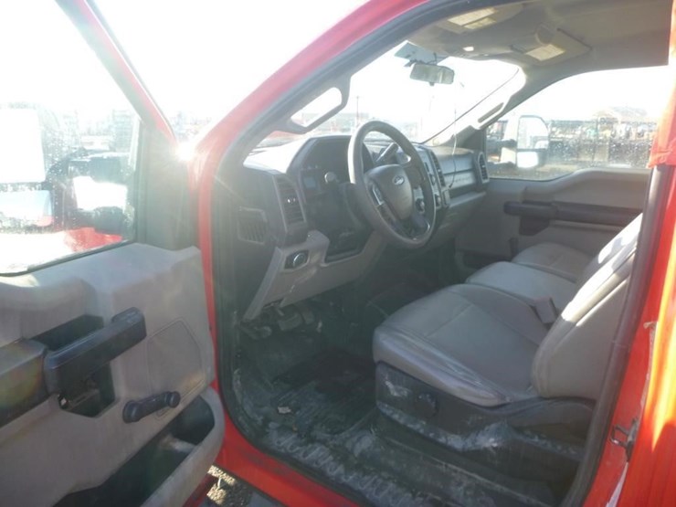 2017-ford-f450-image-8