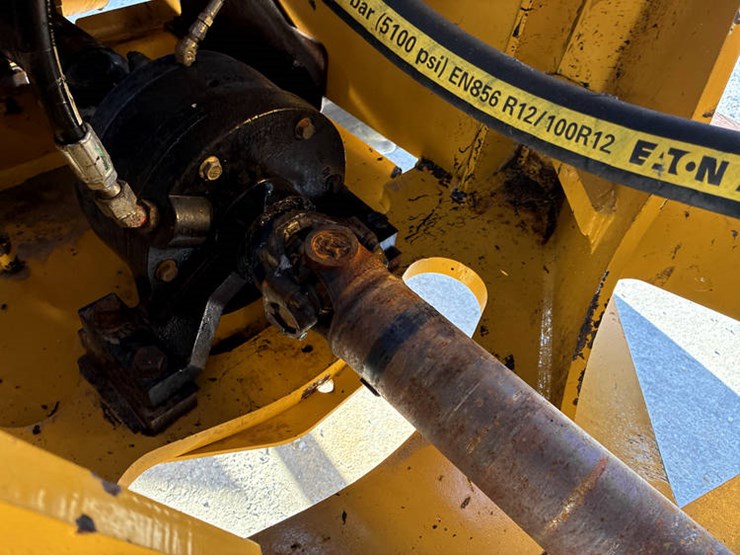 #122215-•-2019-jd-524l-#1dw524lzekf700961-image-26