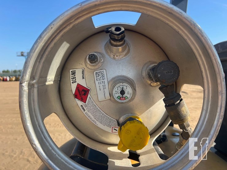 heli-25-straight-mast-forklift-image-18