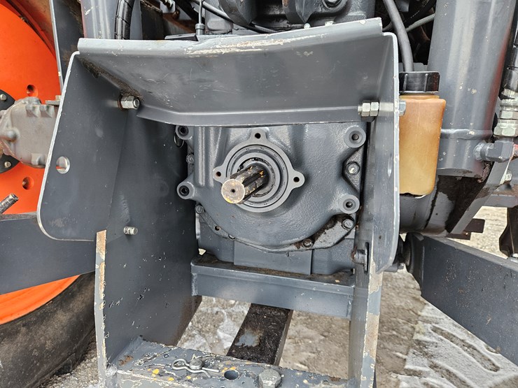 2020-kubota-m6-131-image-14