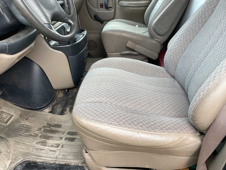 chevrolet-express-3500-image-56