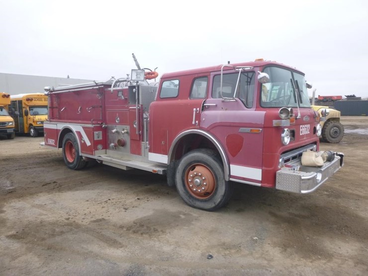 1984-ford-f8000-image-2