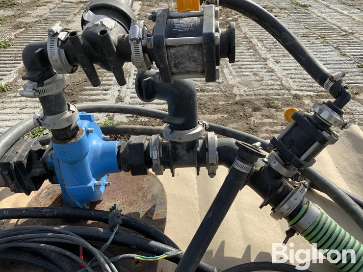 hypro-9303-hydraulic-fertilizer-pump-image-17