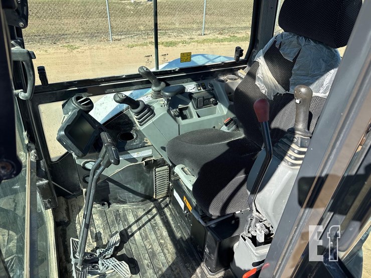 2022-bobcat-e60r2-image-23