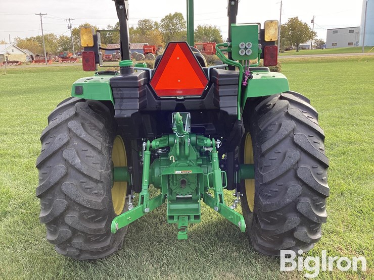 john-deere-4066m-image-19