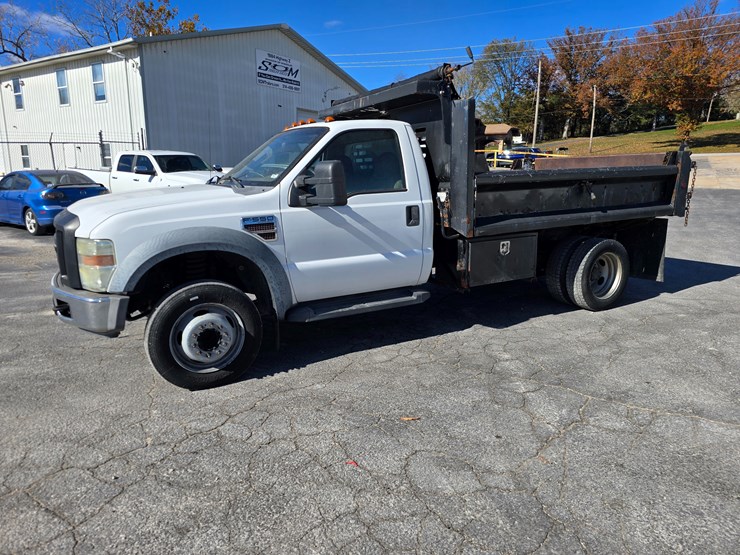 ford-f550-image-4