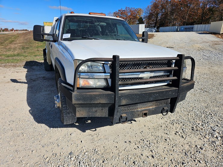 chevrolet-silverado-3500-image-25