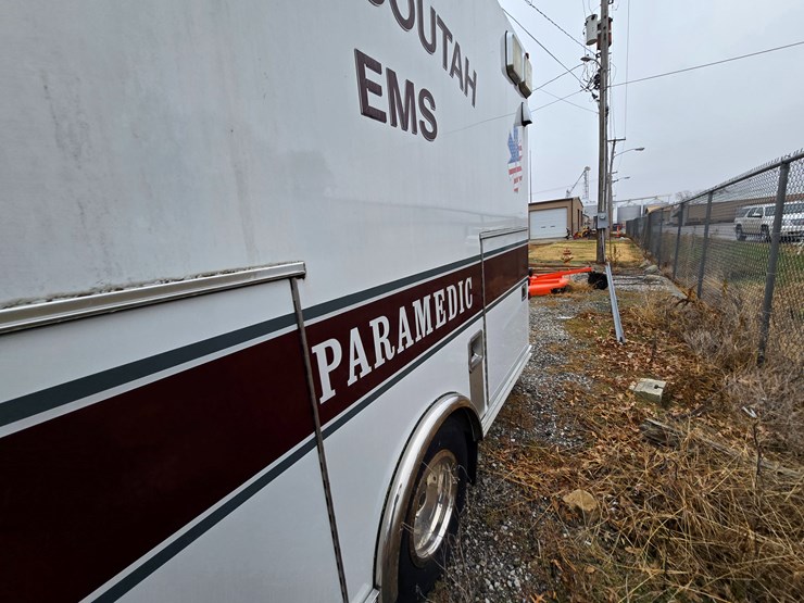 2010-ford-e450-image-7