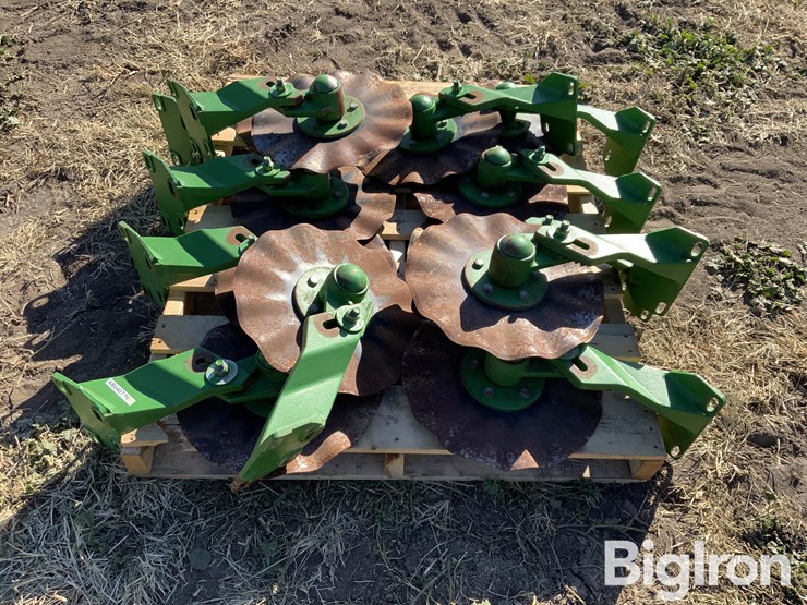 john-deere-12-image-8