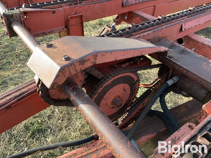 hesston-60a-stack-mover-image-16