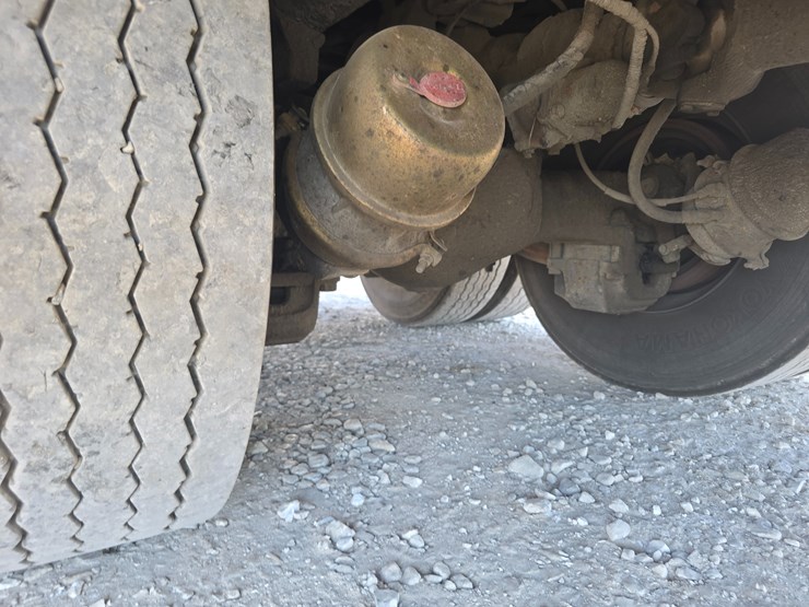 2007-mack-le613-image-95