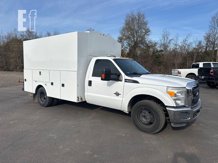2016-ford-f350-xl-image-2