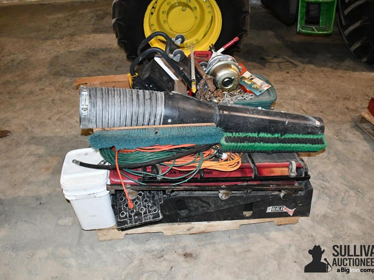 pallet-of-farm-support-image-8