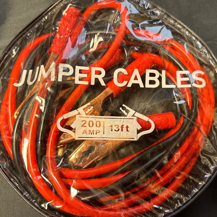 #3069 • 13’ 200 AMP Jumper Cables