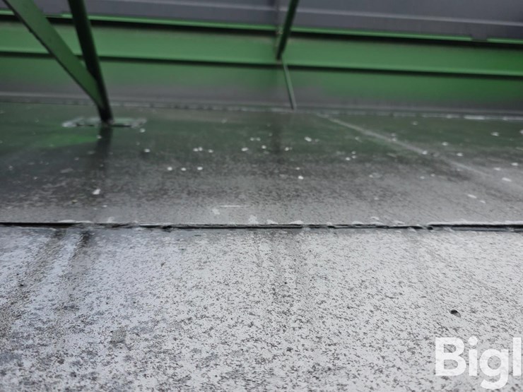 unverferth-brent-gt-644-gravity-wagon-image-20