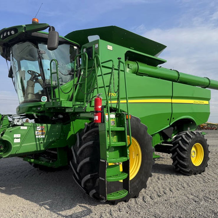JOHN DEERE S770