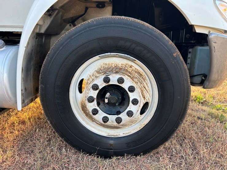 international-durastar-4300-image-13