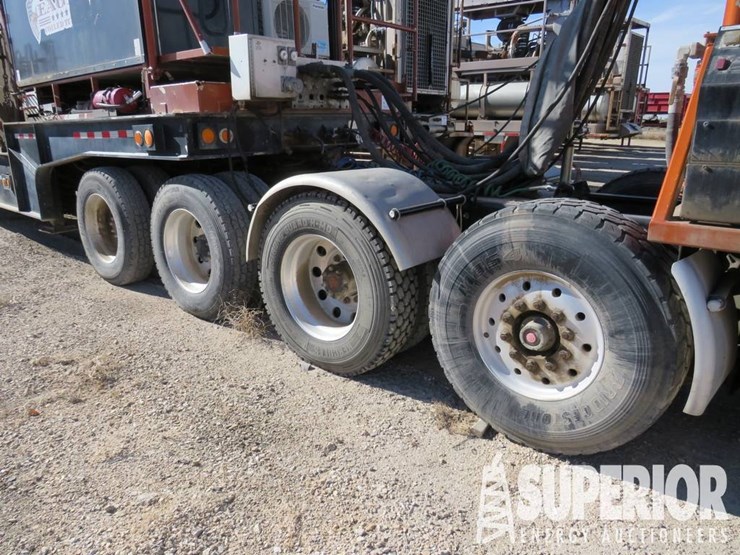 2012-kenworth-t800-image-14