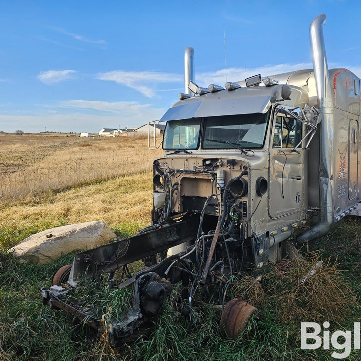 PETERBILT 379