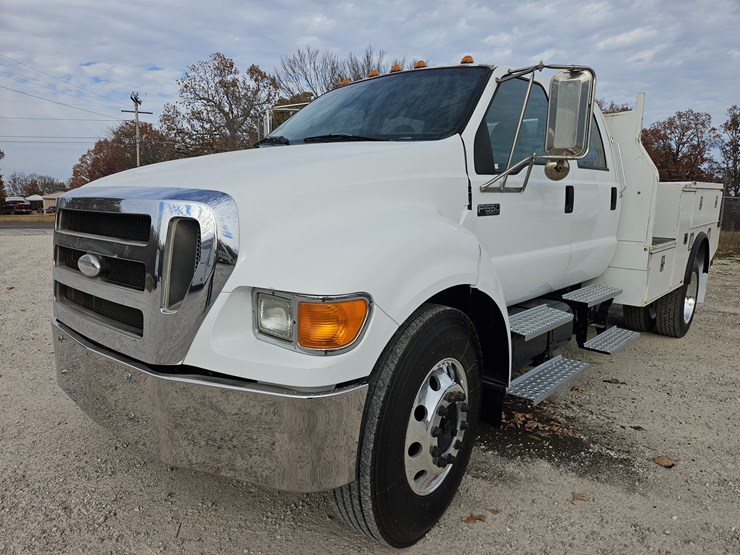 ford-f650-image-1