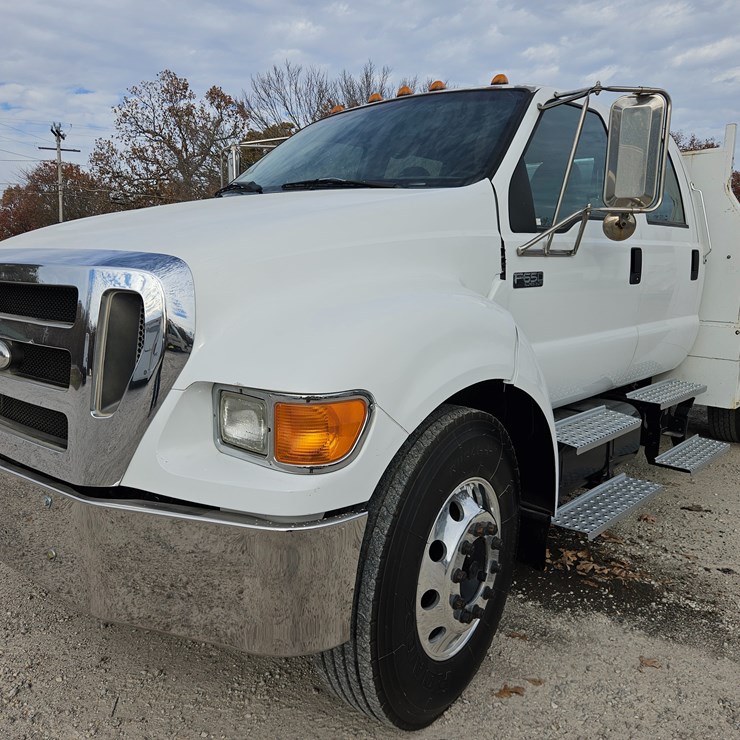 FORD F650