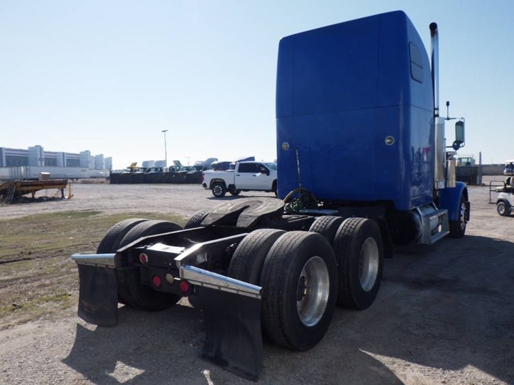 1998-freightliner-fld120-classic-image-7