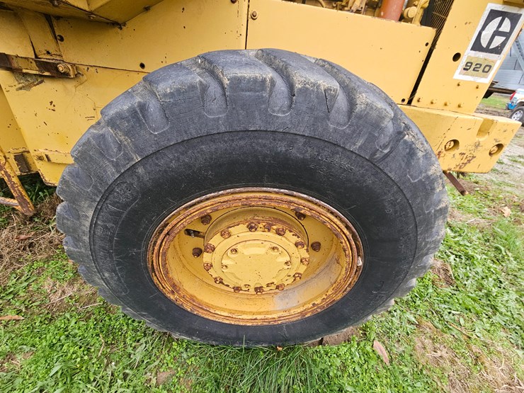 caterpillar-920-image-43