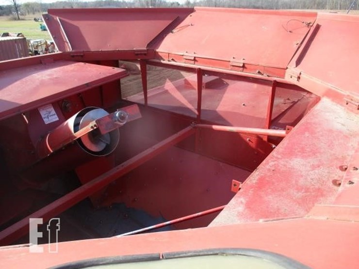 case-ih-1688-image-3