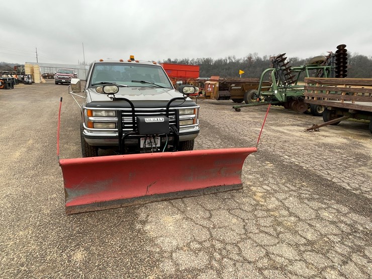 chevrolet-3500-image-2