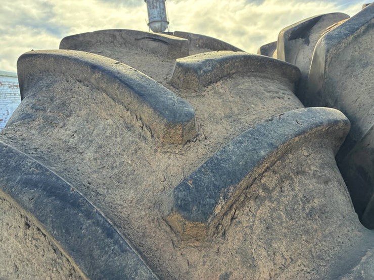 #122373-•-2---alliance-800/70r38-tires-on-jd-rims-image-4