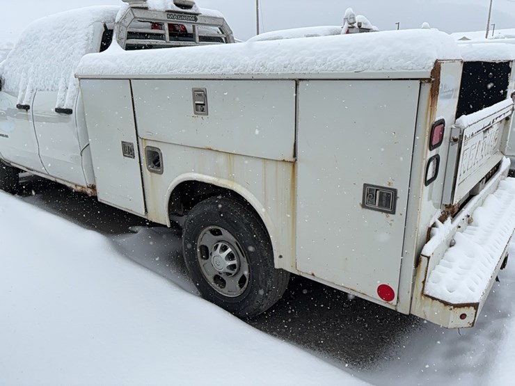 2016-chevrolet-2500hd-image-9