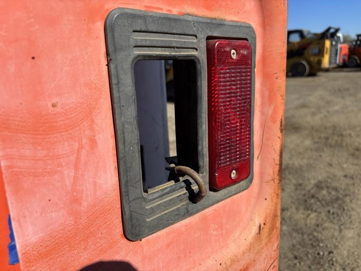 2013-bobcat-t550-image-10