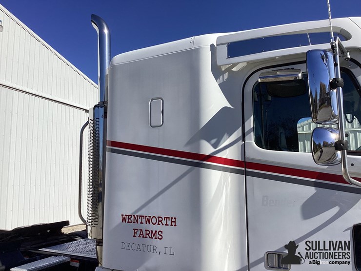 2005-freightliner-columbia-120-image-14