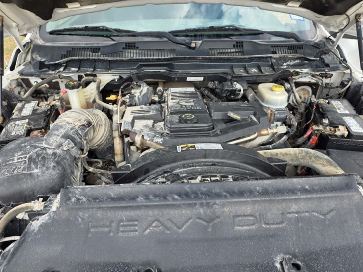 2018-dodge-2500-image-11