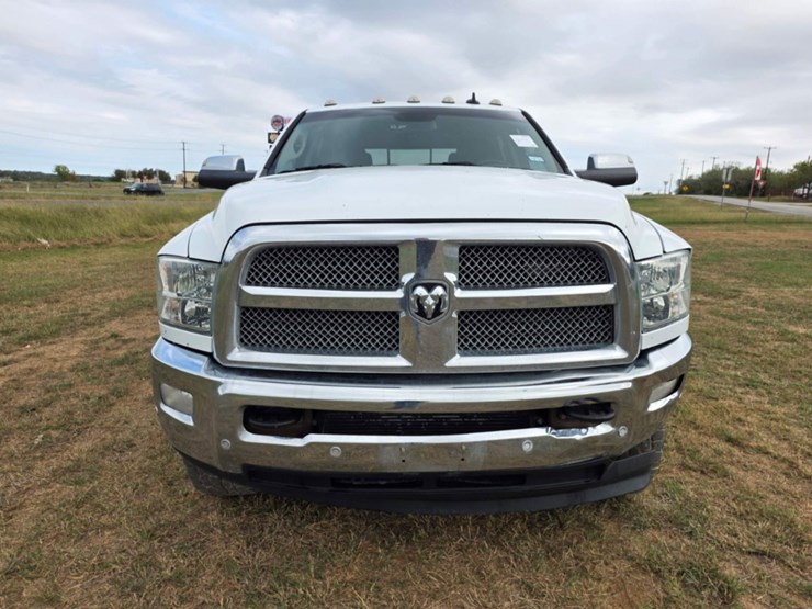 2018-dodge-2500-image-2