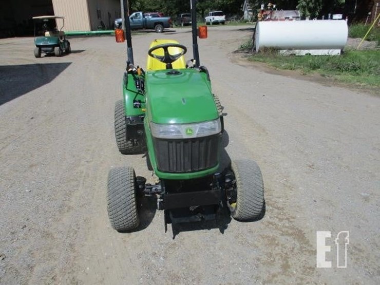 john-deere-2305-image-6