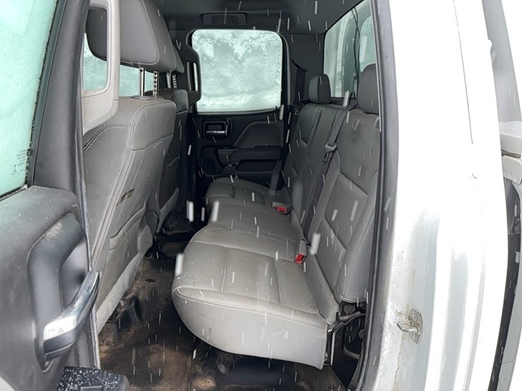 2016-chevrolet-2500hd-image-9