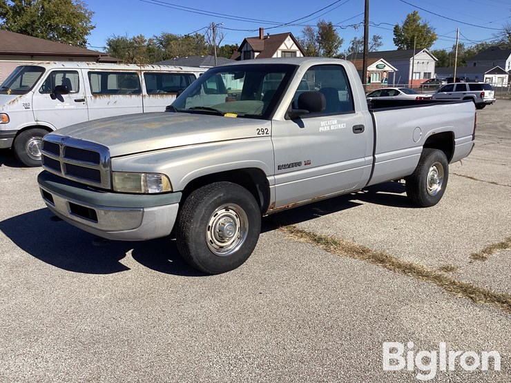 dodge-ram-2500-image-1