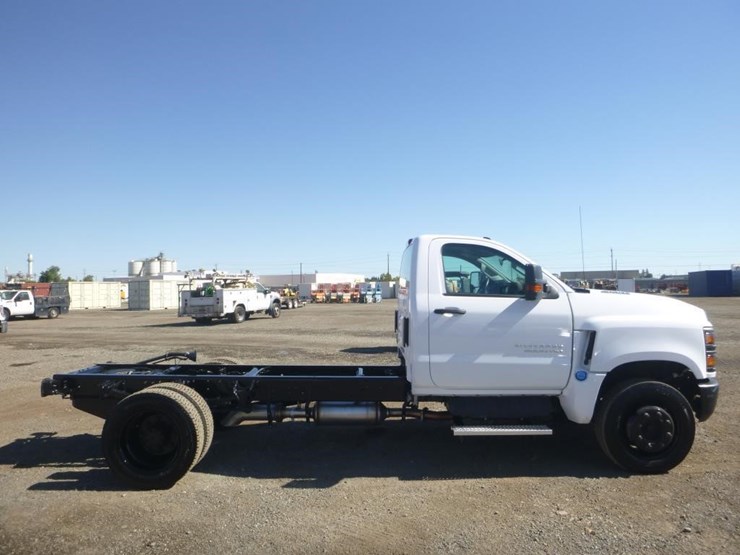 chevrolet-silverado-5500hd-image-7
