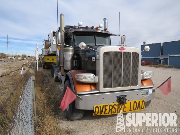 2016-peterbilt-389-image-3