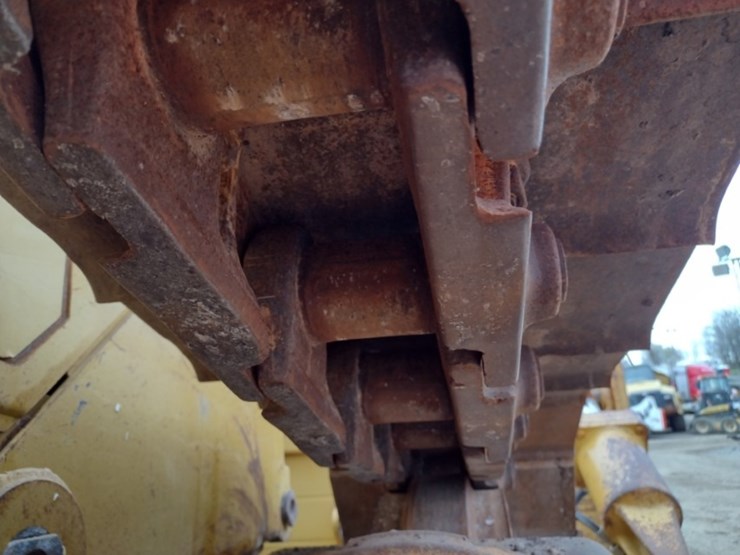 caterpillar-d6r-xl-image-37