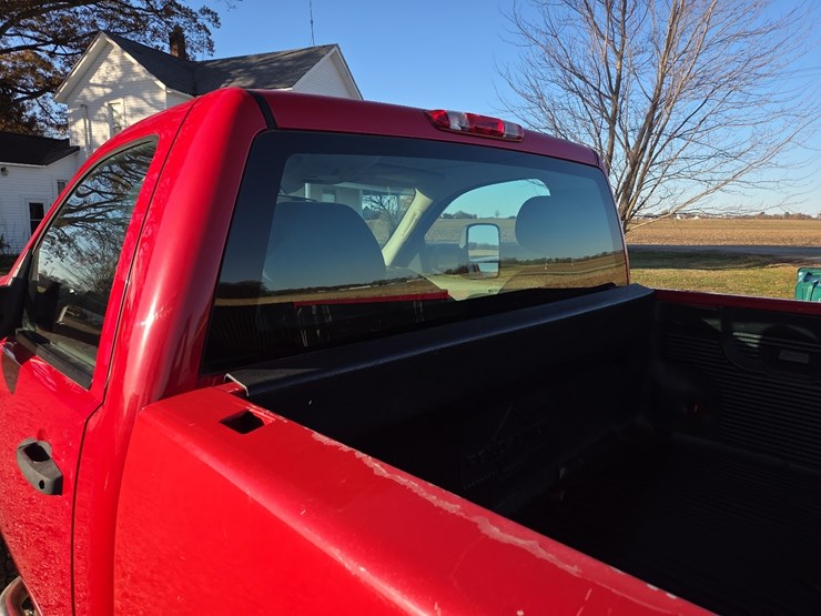 2010-chevrolet-2500hd-image-12