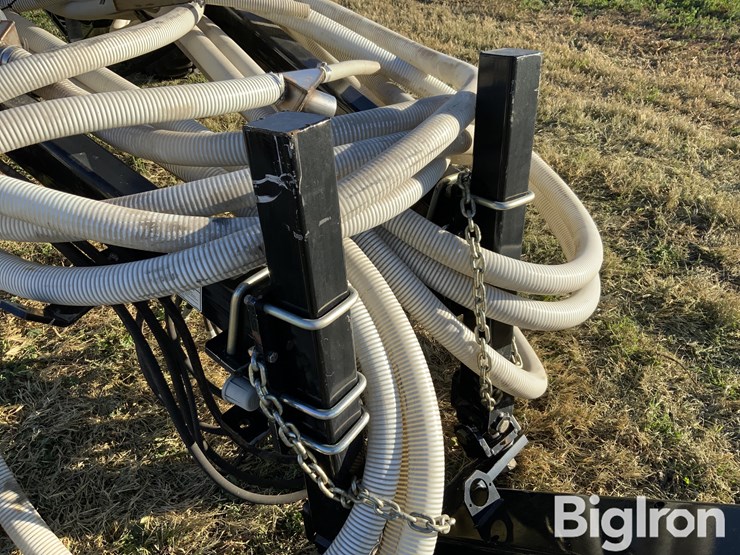 2022-montag-gen1-12r9t-9-ton-dry-fertilizer-cart-image-16