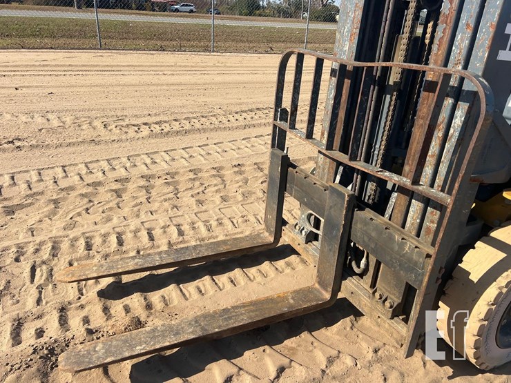 heli-25-straight-mast-forklift-image-9