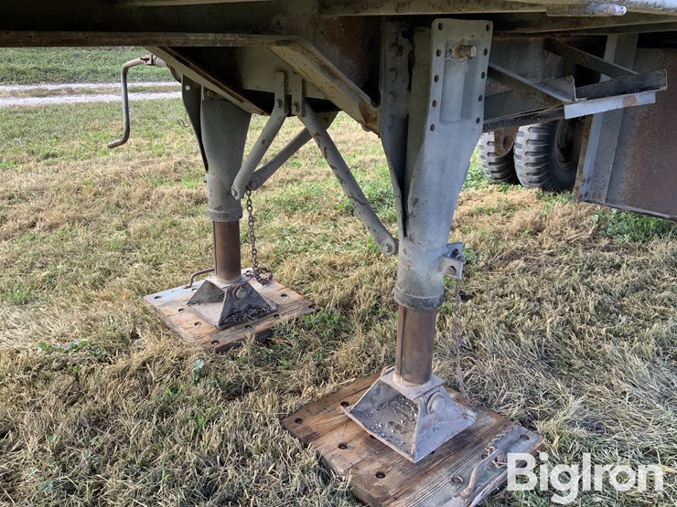 1962-southwest-truckbody-t/a-nurse-tank-trailer-image-15