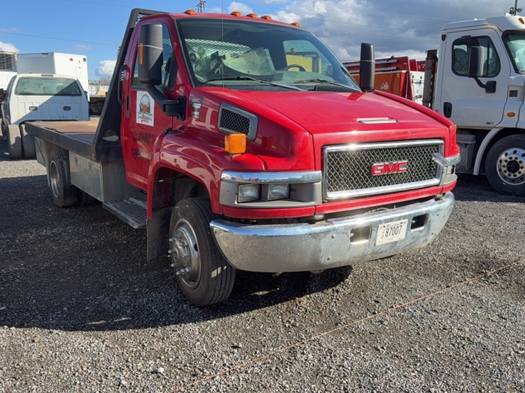 #2203-•-2005-gmc-c4500-truck-image-3