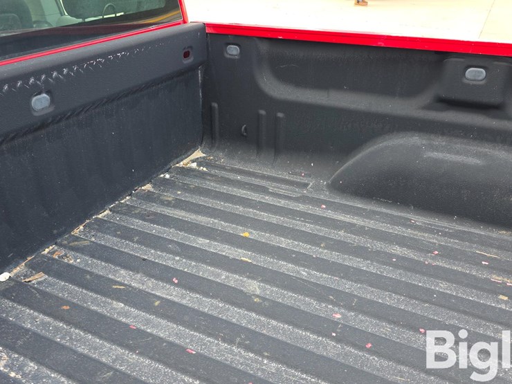 chevrolet-silverado-1500-image-14